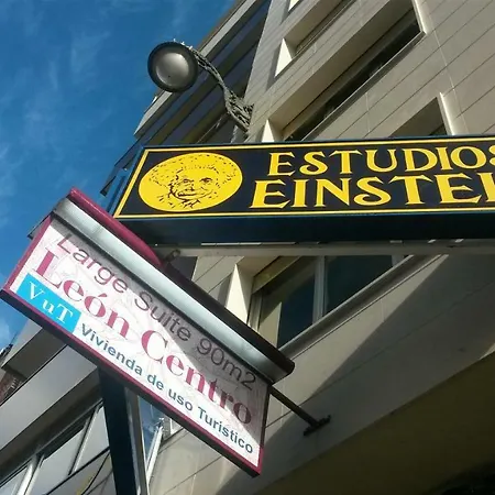 Large 90m2 Centro Appartement León